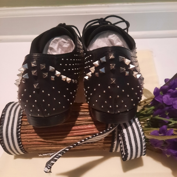 Rachel Roy Black Greer Studded Oxfords, Size 10B - Picture 2 of 4